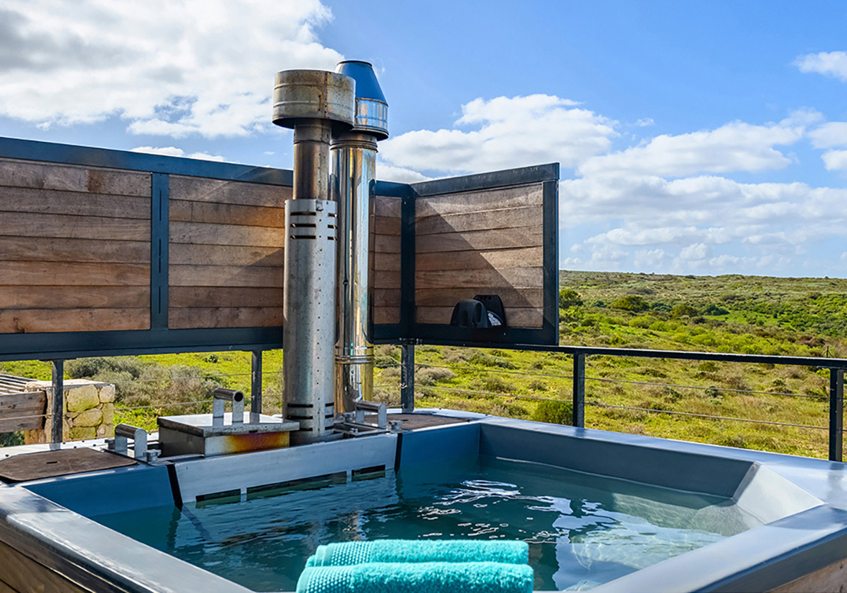 The Shark Bay hot tub